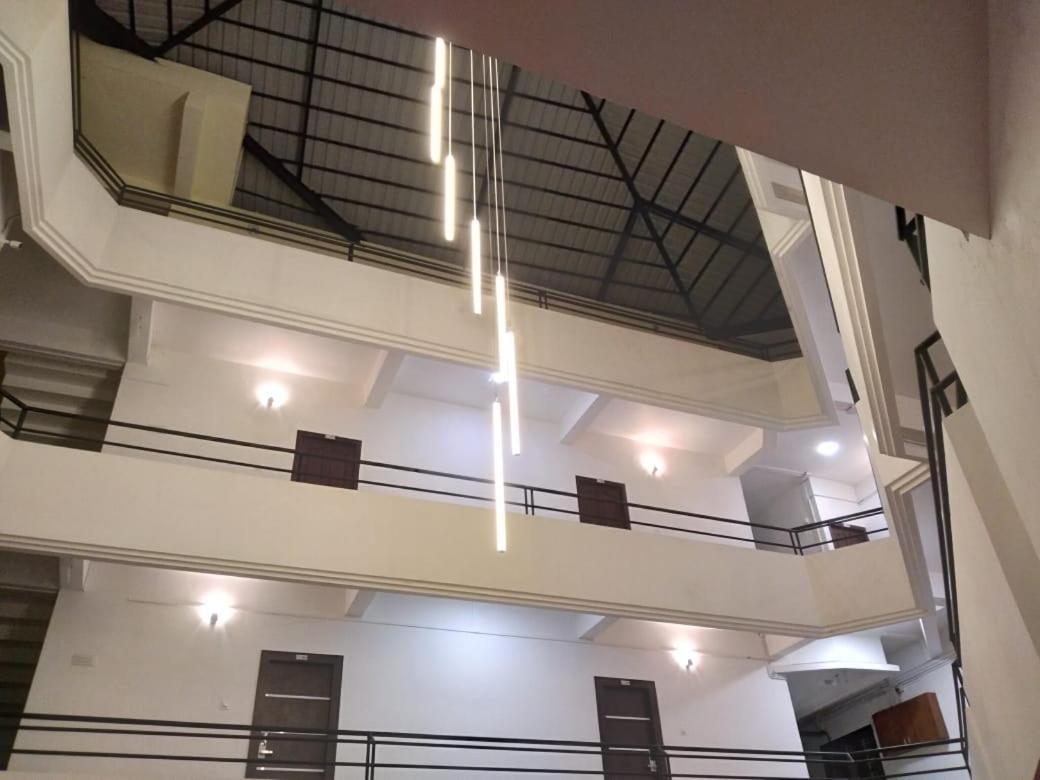 Pmr Grandays Hotel Malappuram Exterior photo
